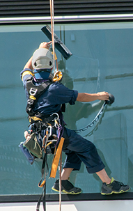 高所ガラス清掃・ガラスクリーニング